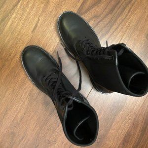 Stuart Weitzman Ande Stretch Lift Bootie